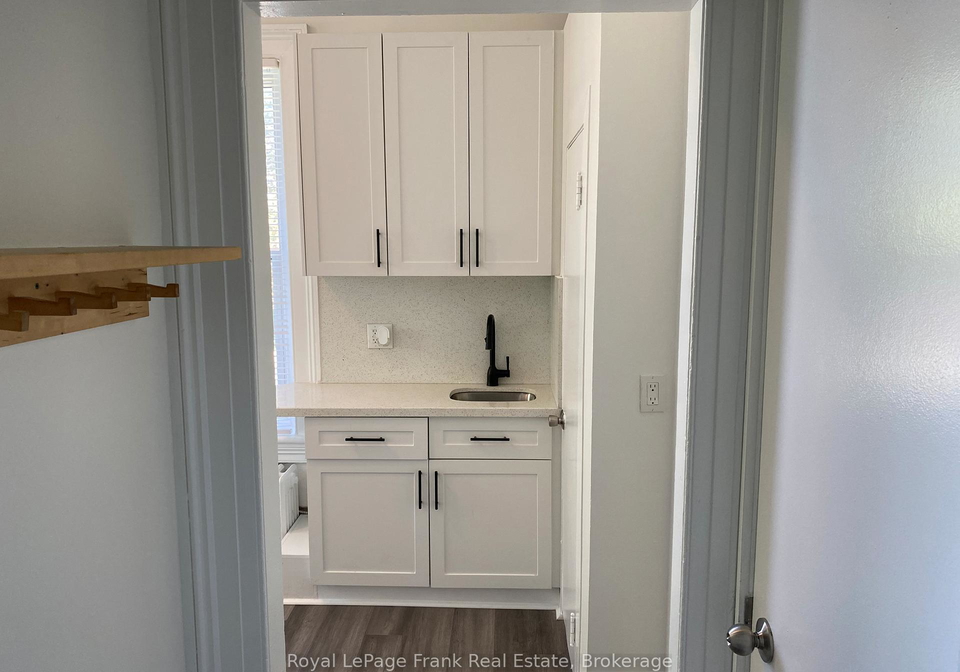 85dundas-street-w-whitby-ontario-e13161466