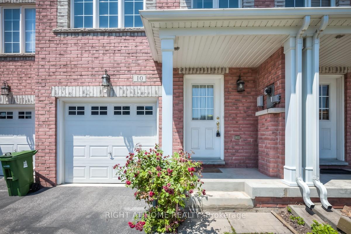 10-wilkes-crescent-scarborough-ontario-e13161946