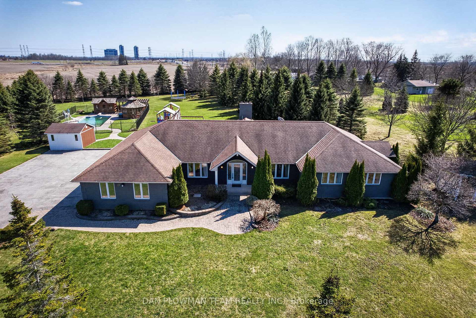 11-steepleview-court-oshawa-ontario-e13162052