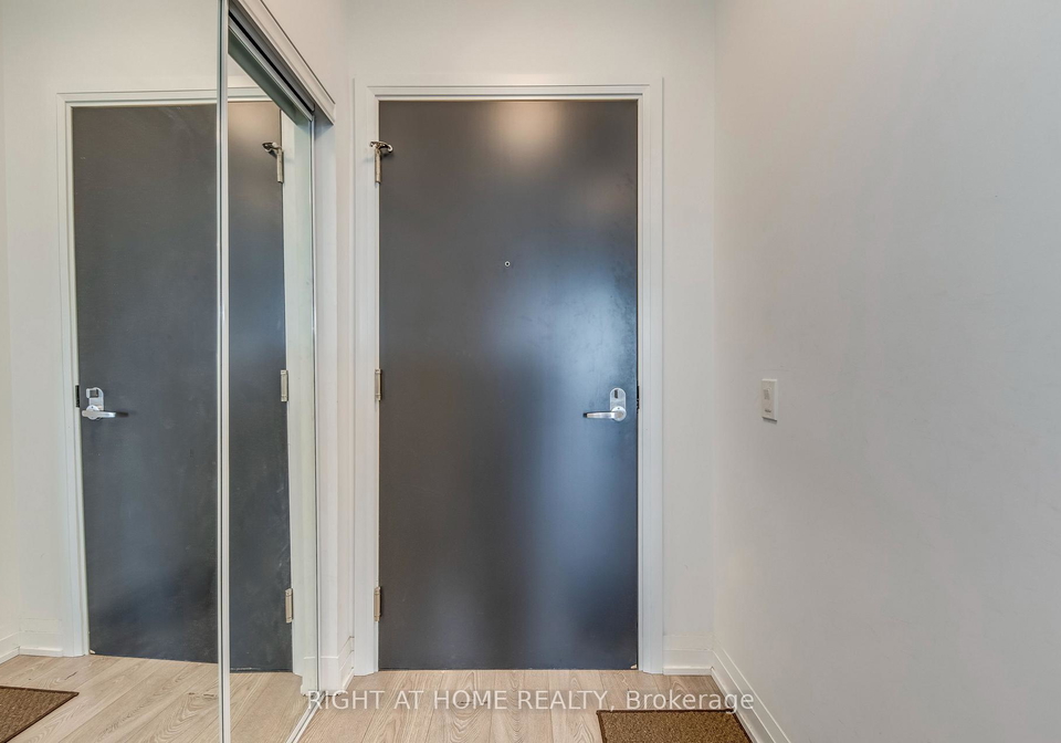 286-main-street-toronto-ontario-e13162264