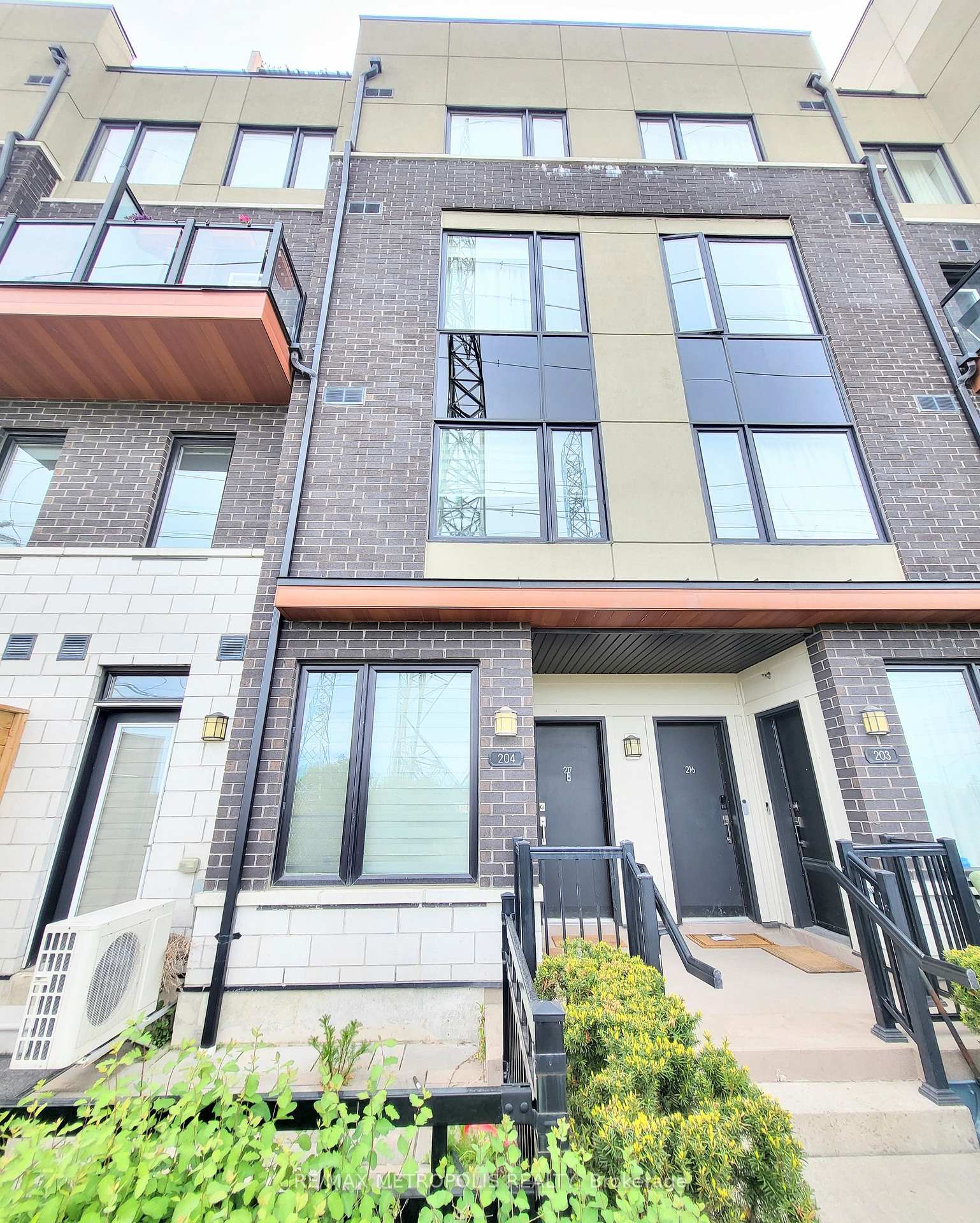 1555-kingston-road-pickering-ontario-e13162790