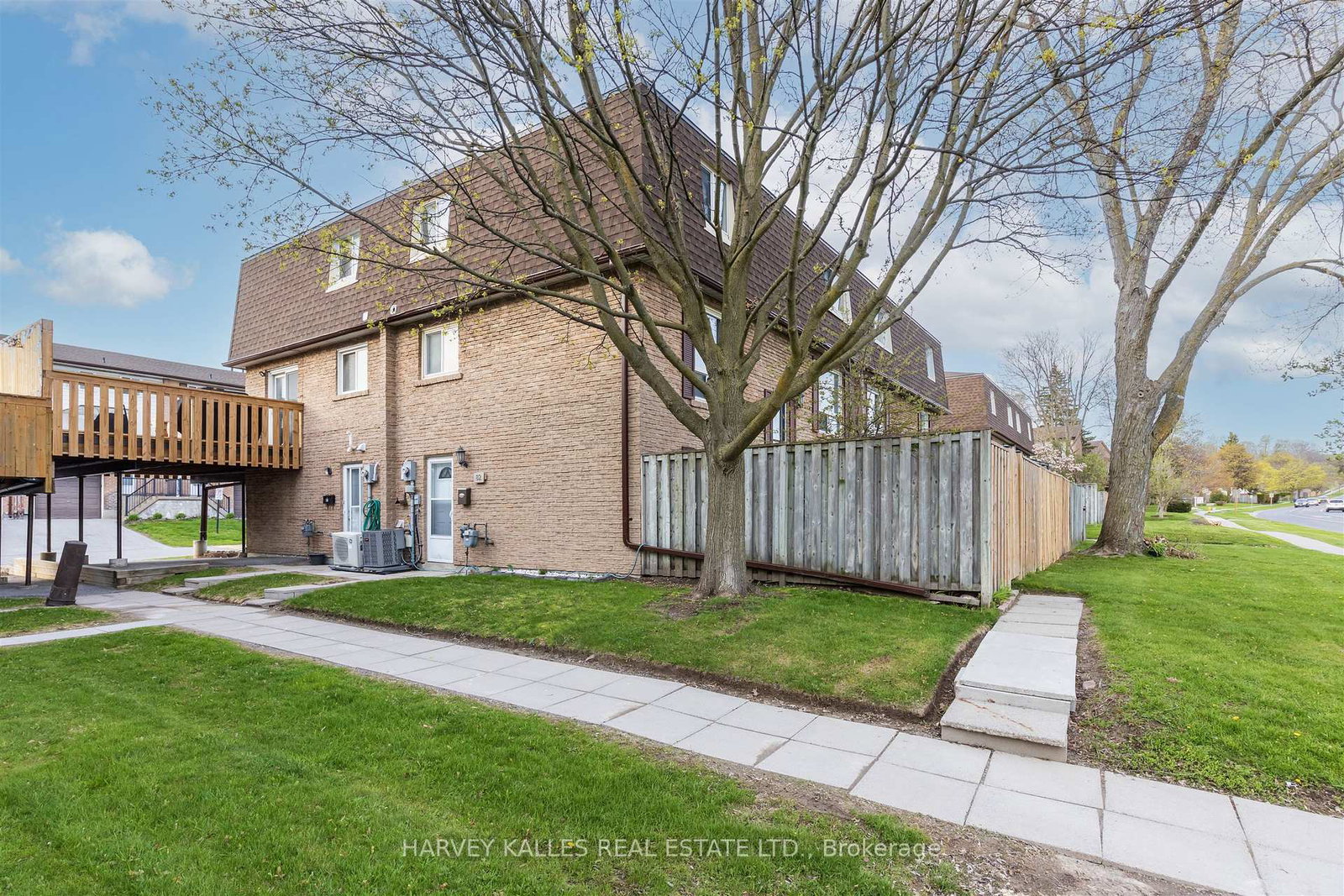 321-blackthorn-street-oshawa-ontario-e13163090