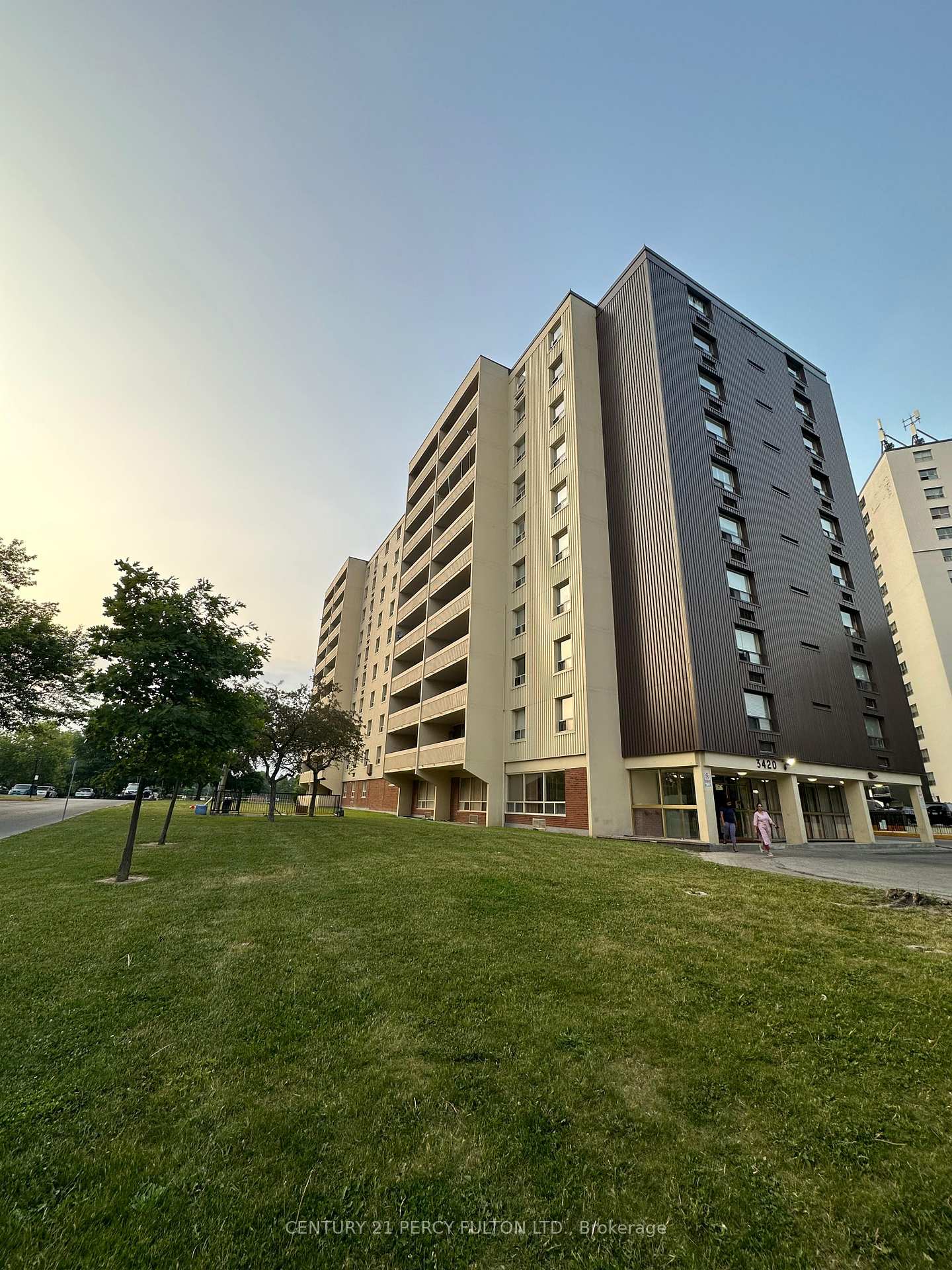3420-eglinton-avenue-e-scarborough-ontario-e13163476