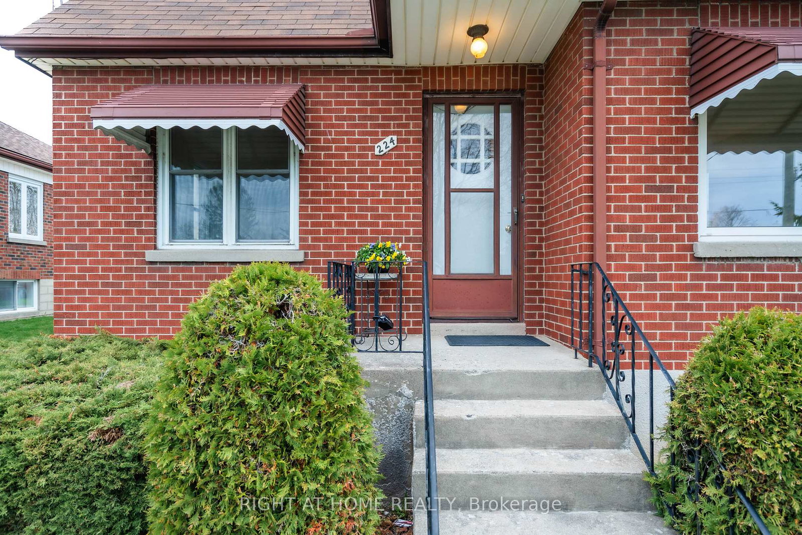 224-college-avenue-oshawa-ontario-e13163558