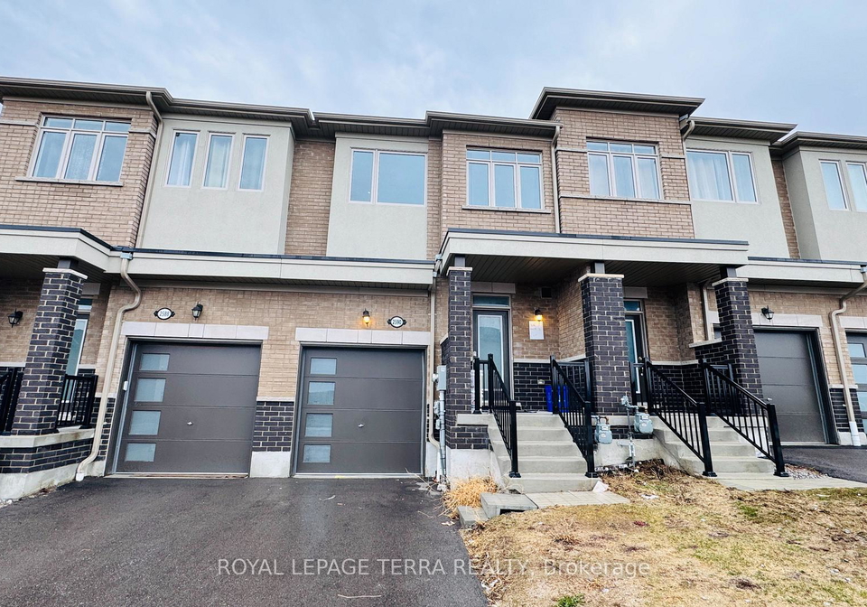 2590-winter-words-drive-oshawa-ontario-e13163974