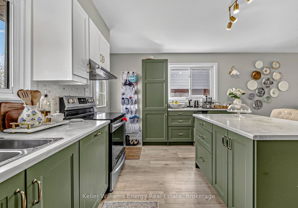 153-barkley-crescent-oshawa-ontario-e13164278
