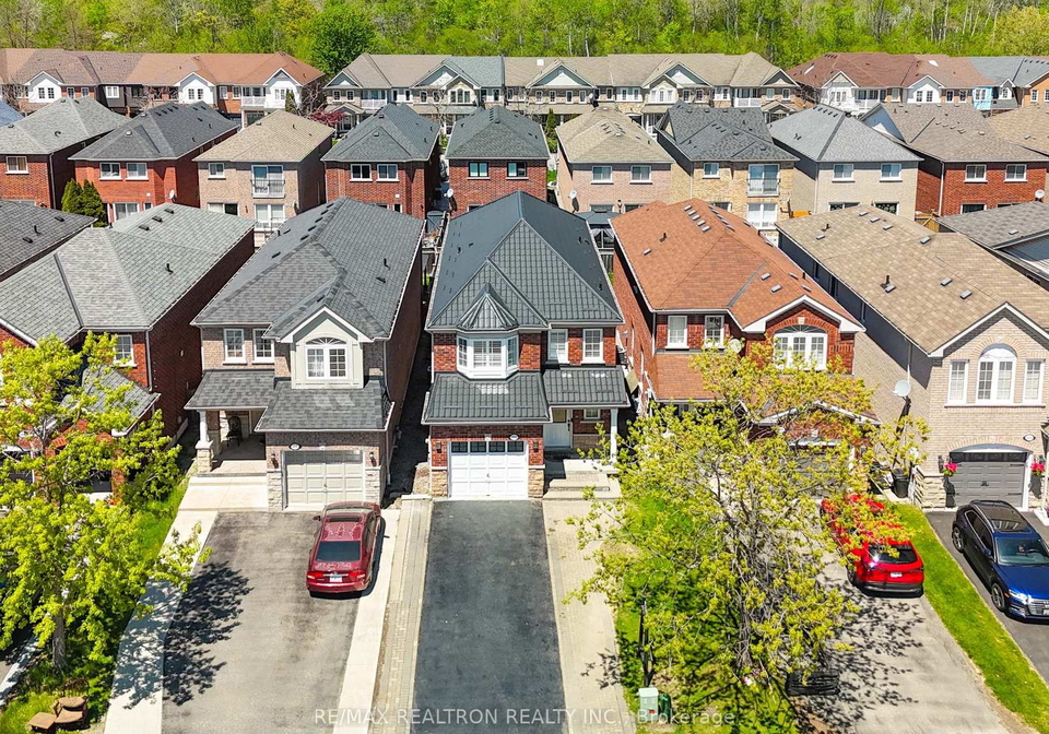 664-sunbird-trail-pickering-ontario-e13164310