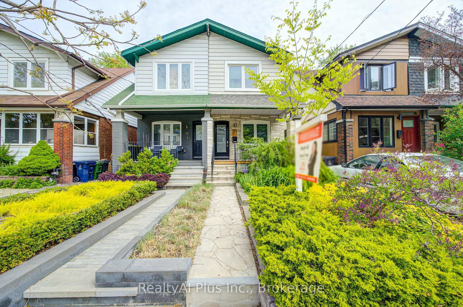 14-athletic-avenue-toronto-ontario-e13165592