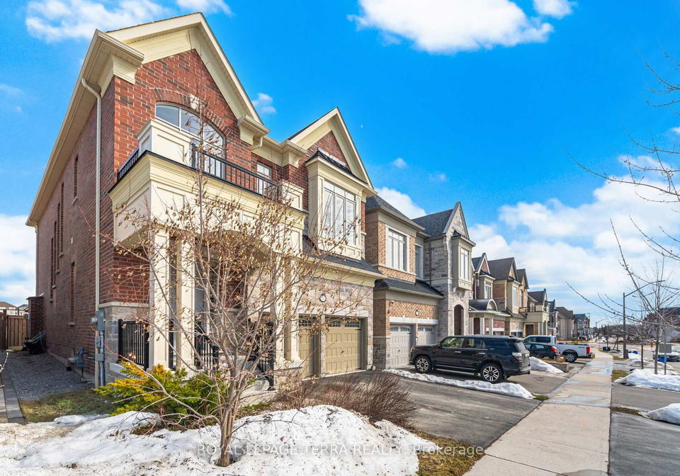 11-lockton-street-whitby-ontario-e13166532