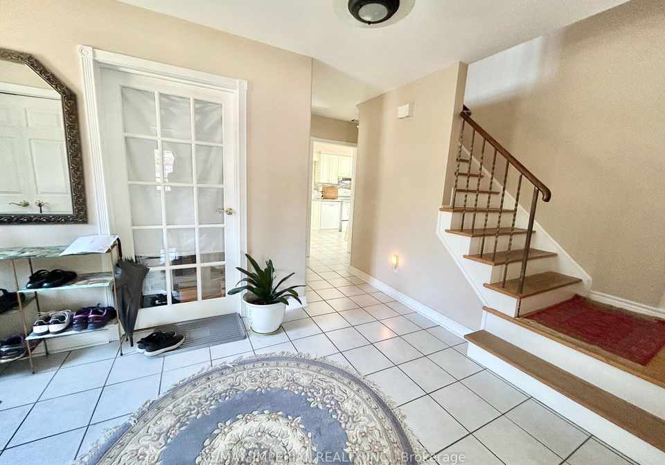 16-gloxinia-crescent-scarborough-ontario-e13167492