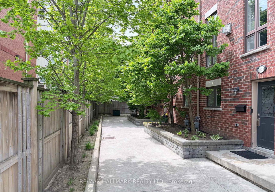 1185-queen-street-e-toronto-ontario-e13168810
