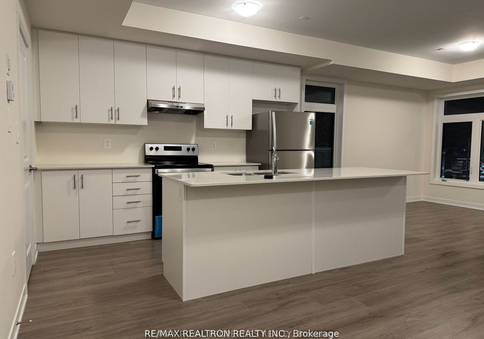755-omega-drive-pickering-ontario-e13169168