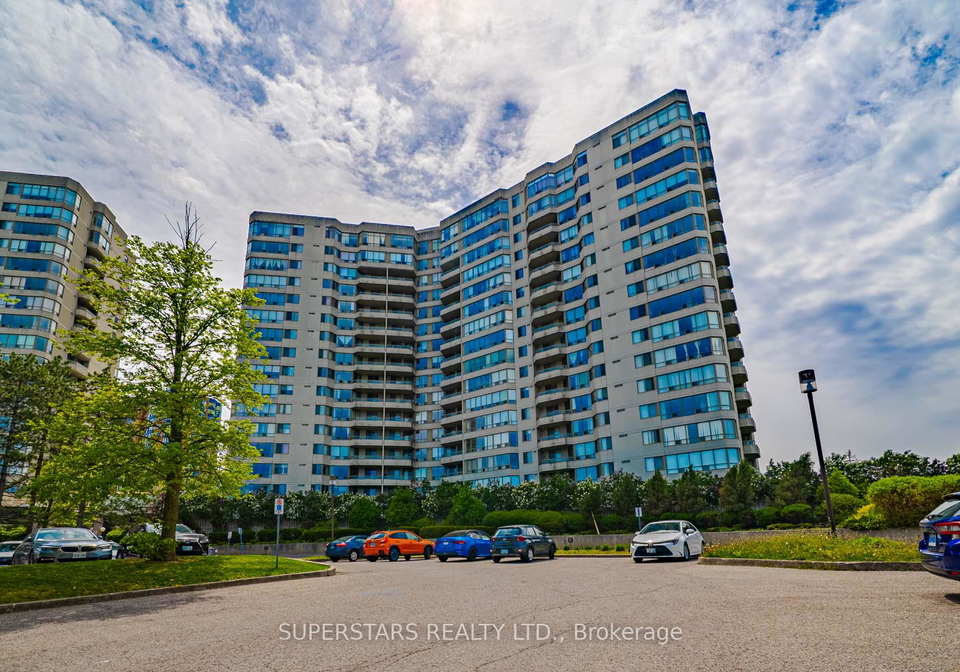 160-alton-towers-circle-scarborough-ontario-e13169246