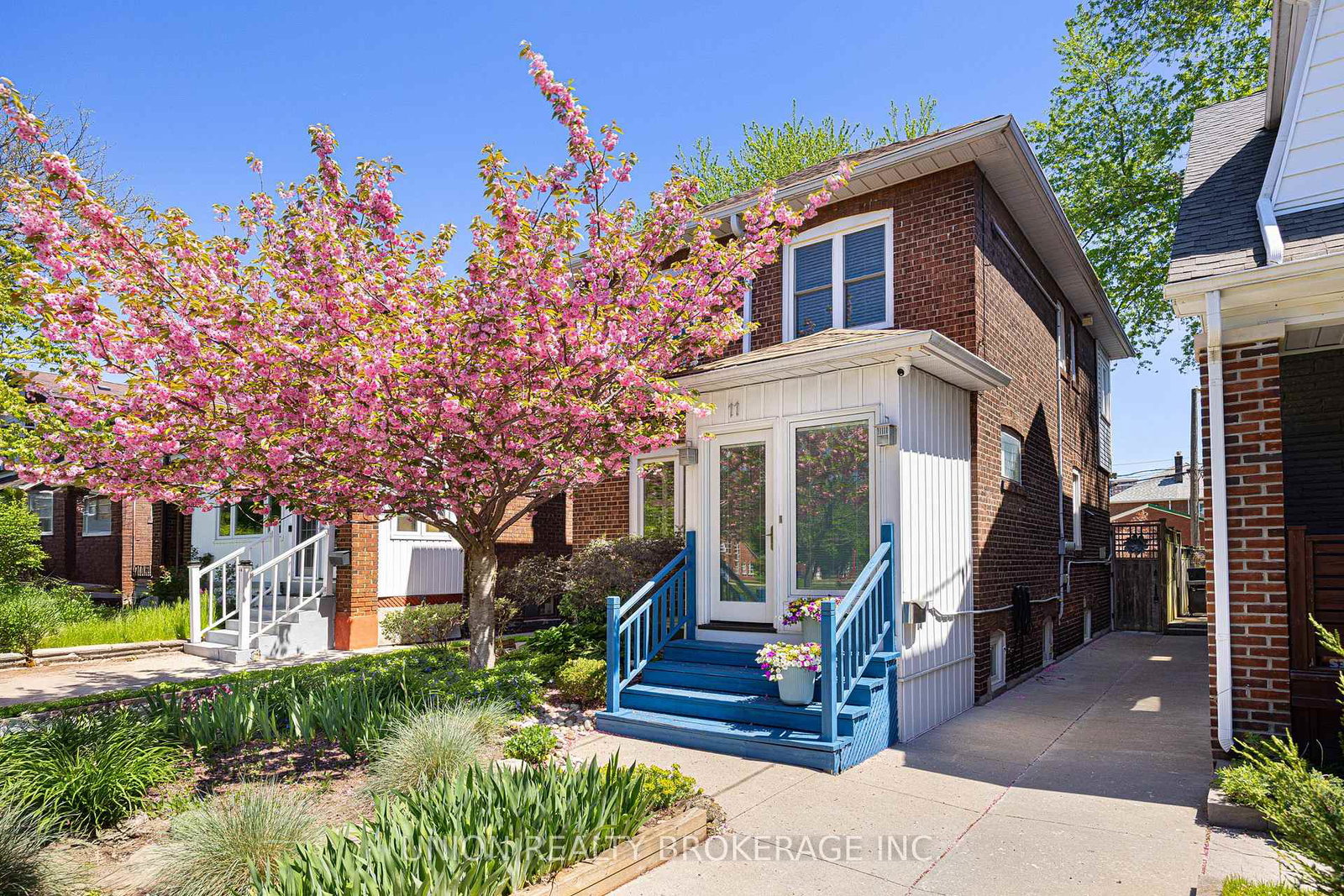 11-avonlea-boulevard-toronto-ontario-e13169748
