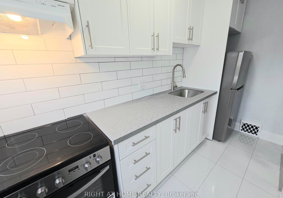685-greenwood-avenue-east-york-ontario-e13170386