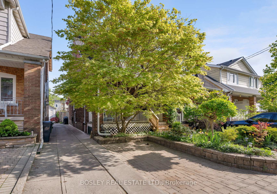 57-springdale-boulevard-east-york-ontario-e13171402