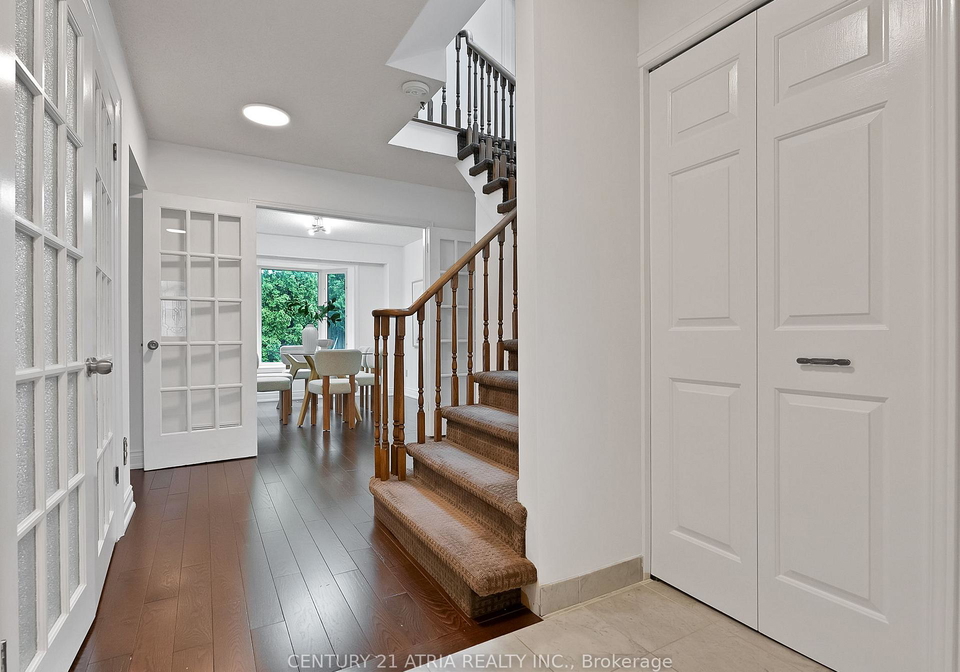 21-longbow-square-scarborough-ontario-e13172166