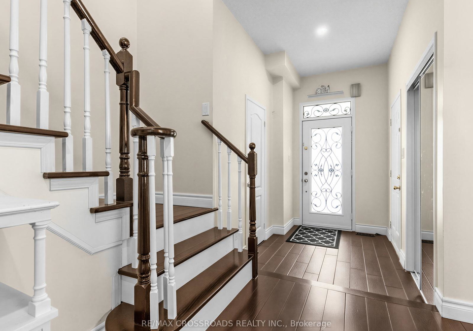 10-salt-drive-ajax-ontario-e13172942
