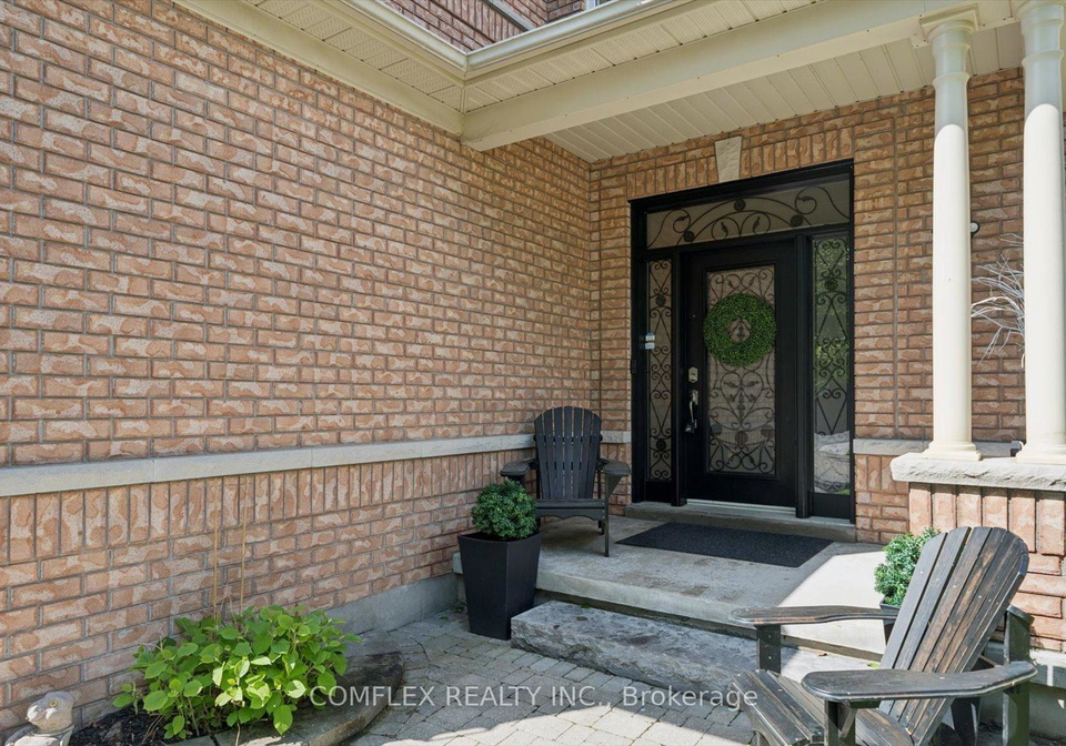 8-inverary-court-whitby-ontario-e13173640