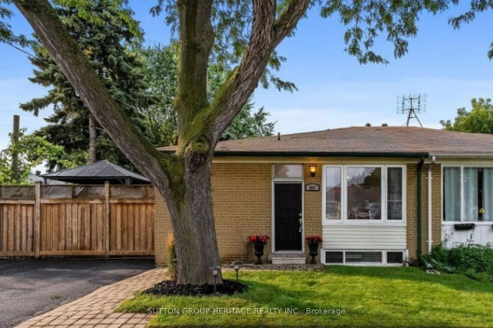 357-dovedale-drive-whitby-ontario-e13173754