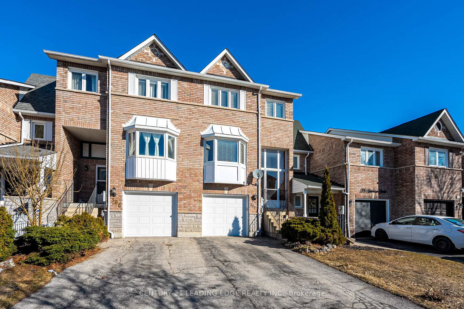 308-sparrow-circle-pickering-ontario-e13174546