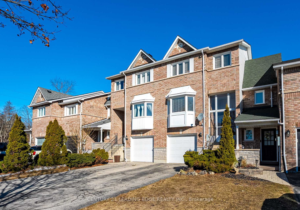 308-sparrow-circle-pickering-ontario-e13174546