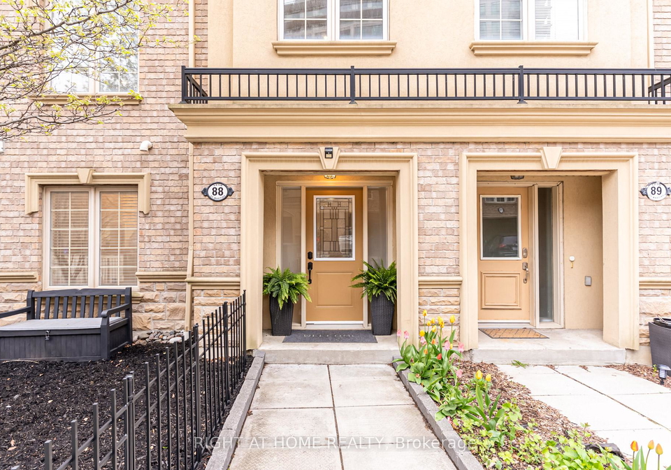 1250-stmartins-drive-pickering-ontario-e13174820