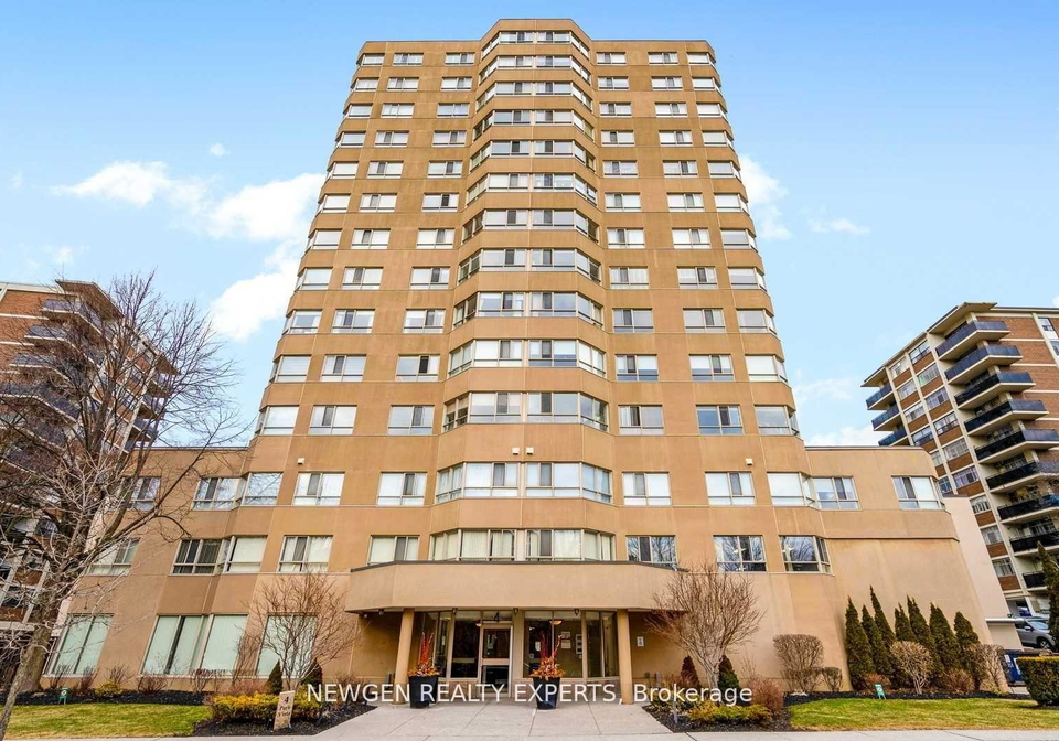 4-park-vista-drive-east-york-ontario-e13175638