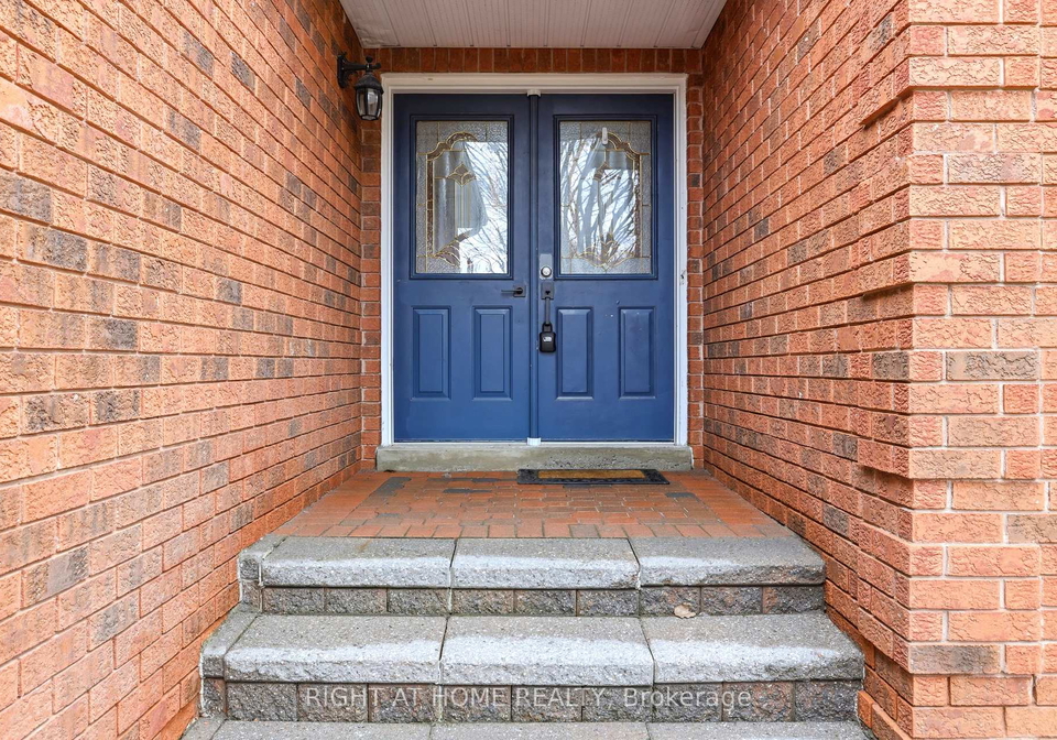 36-ravenview-drive-whitby-ontario-e13175800