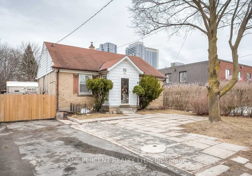 35-lamont-avenue-scarborough-ontario-e13176408