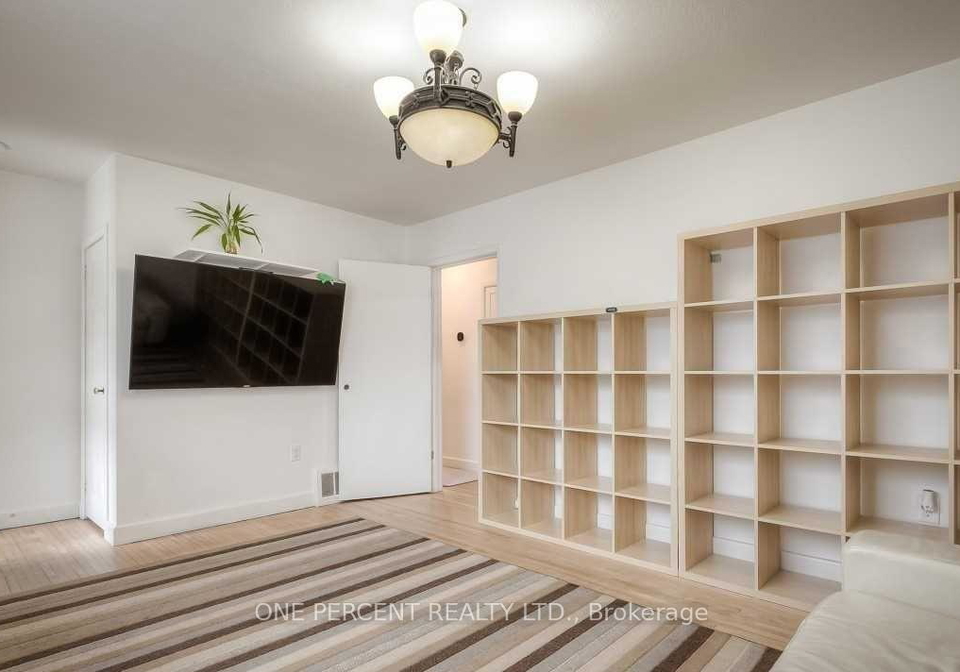 35-lamont-avenue-scarborough-ontario-e13176408