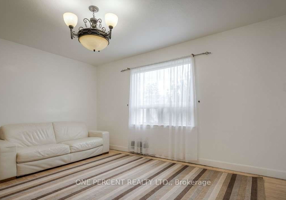 35-lamont-avenue-scarborough-ontario-e13176408