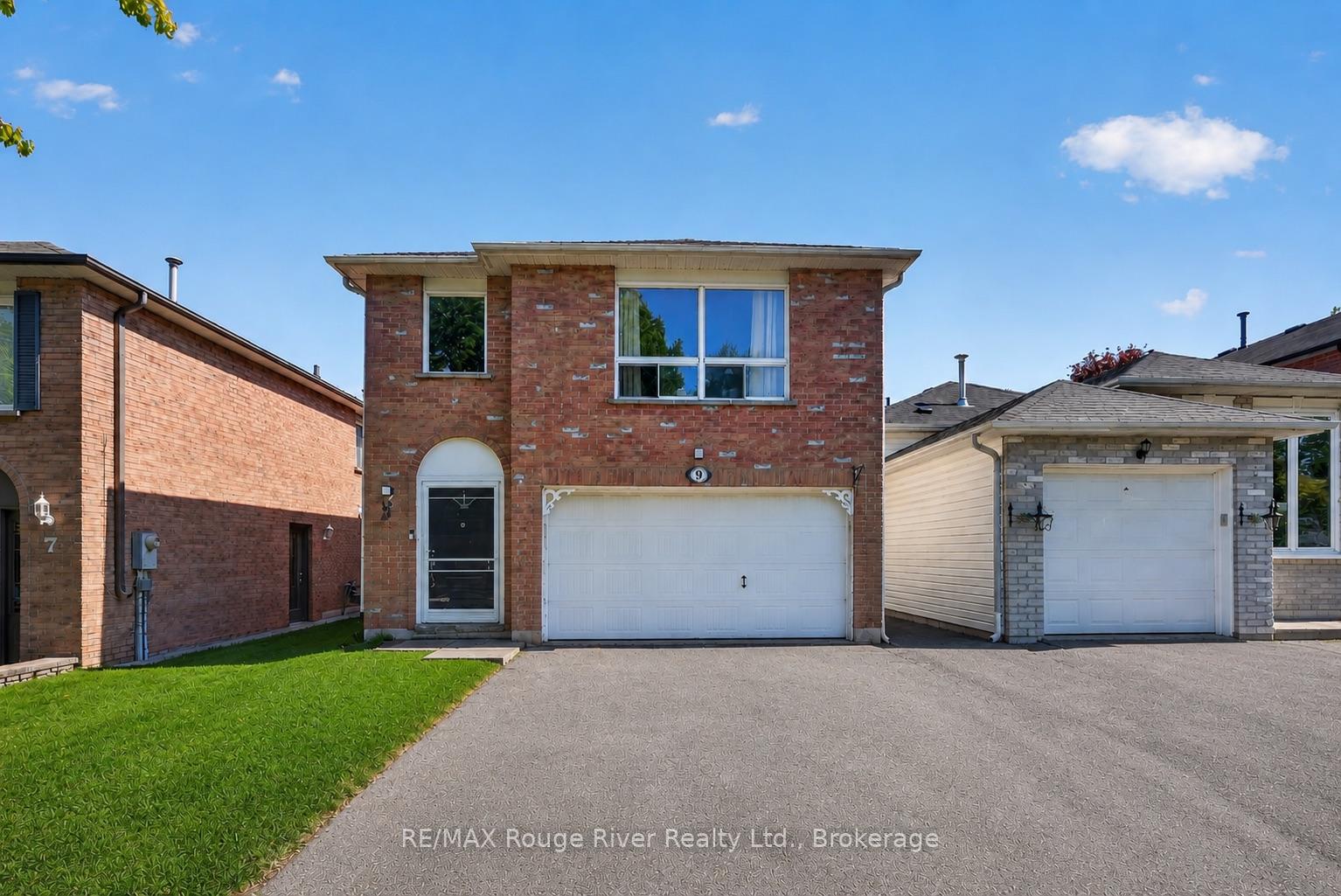 9-farncomb-crescent-clarington-ontario-e13176462