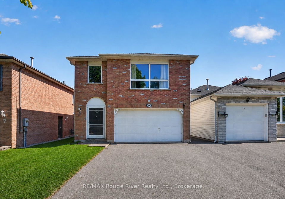9-farncomb-crescent-clarington-ontario-e13176462