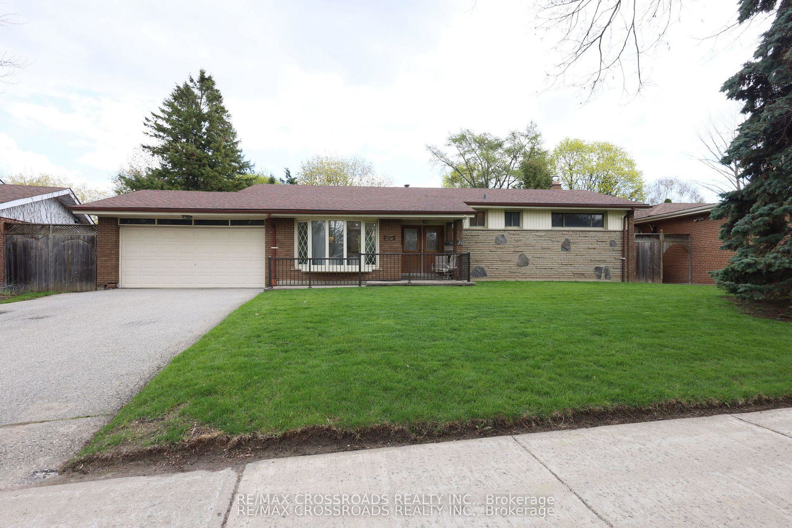 83-pegasus-trail-scarborough-ontario-e13177126