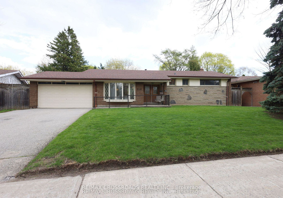 83-pegasus-trail-scarborough-ontario-e13177126