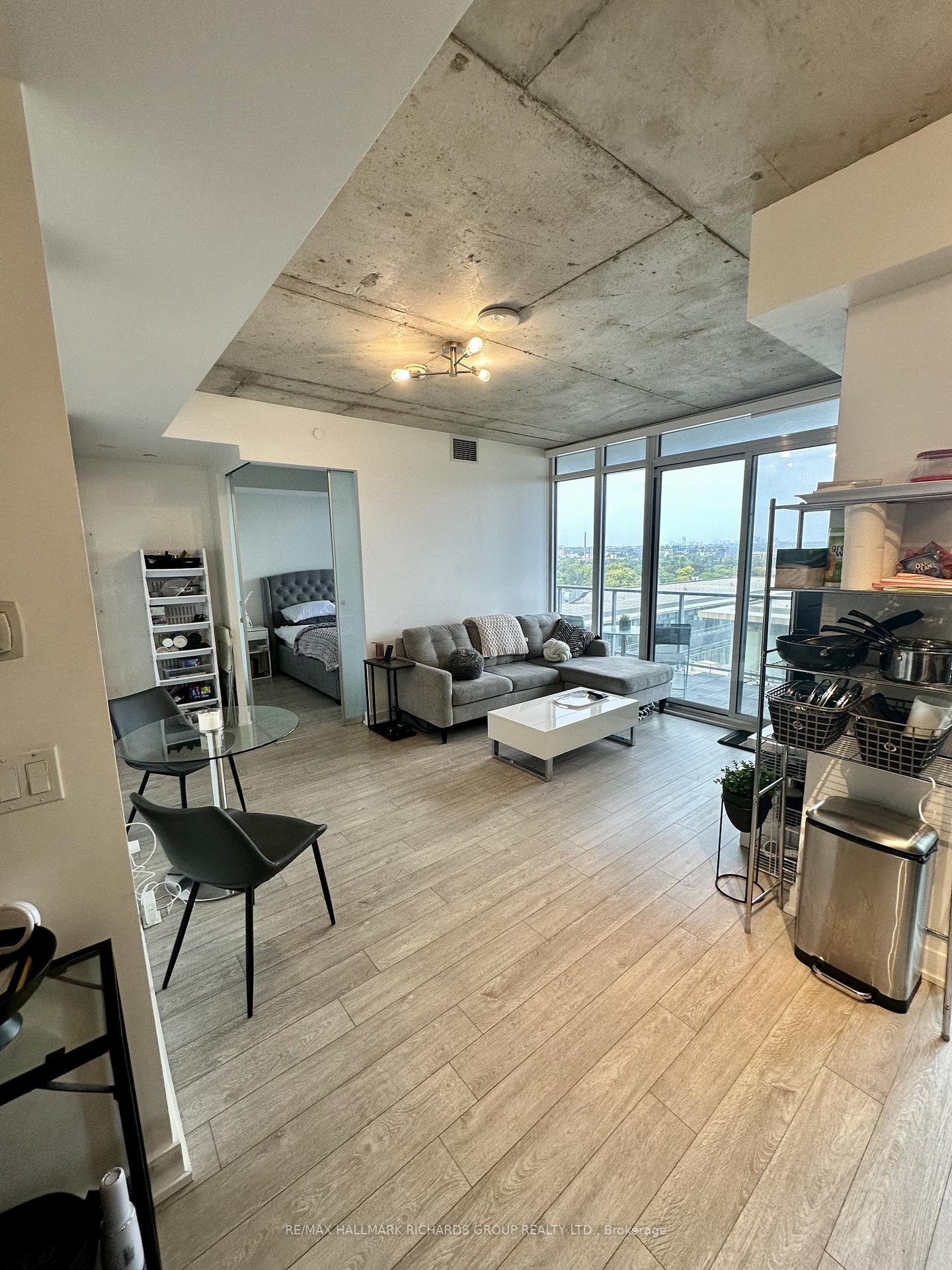 25-baseball-place-toronto-ontario-e13177286
