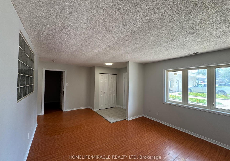 565-kennedy-road-scarborough-ontario-e13177676