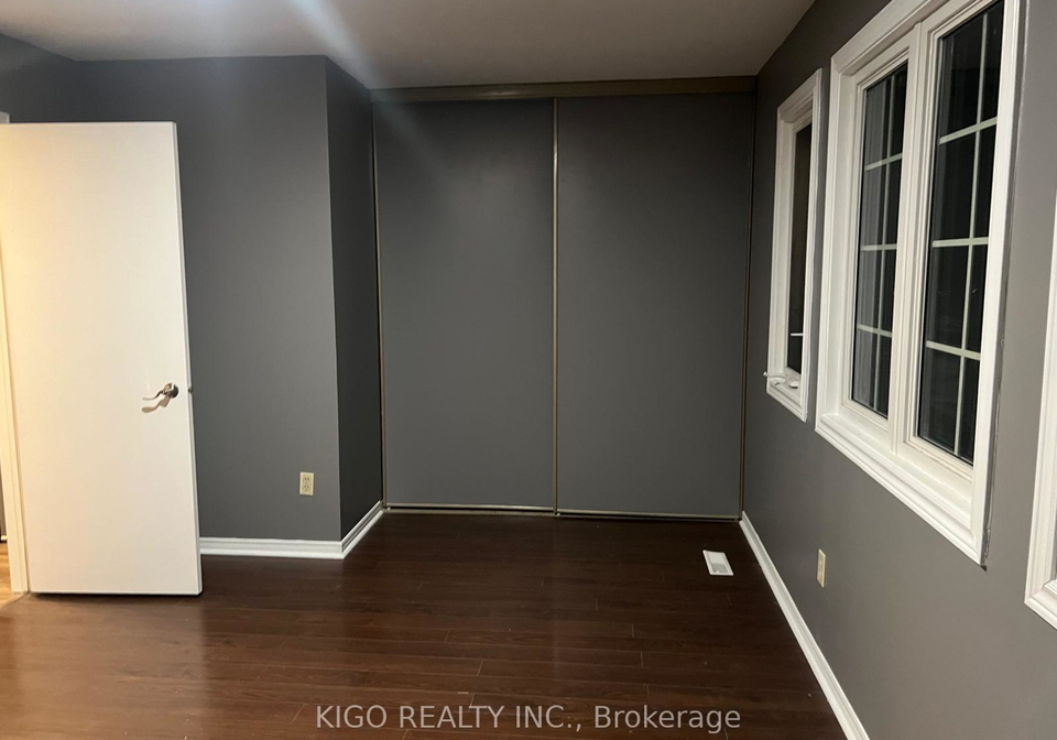 10-bassett-boulevard-whitby-ontario-e13177814