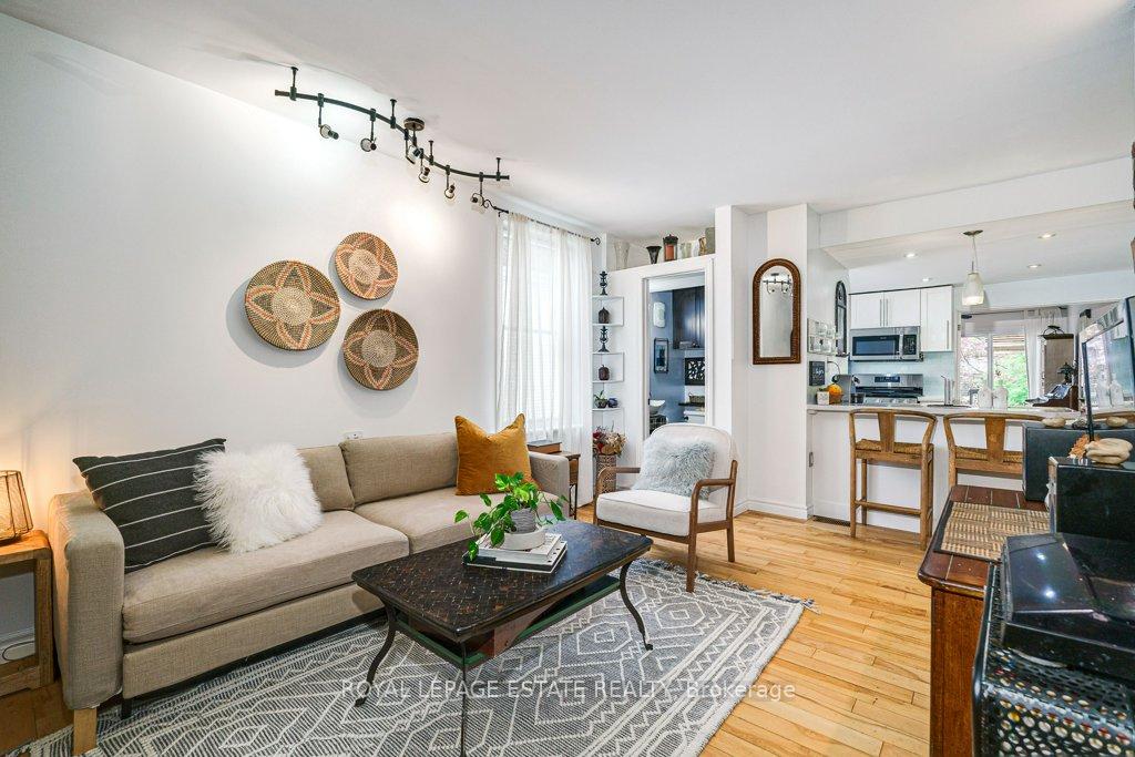 158-waverley-road-toronto-ontario-e13181854