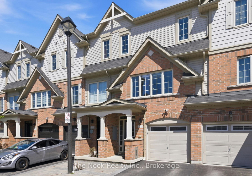 75-magpie-way-whitby-ontario-e13182312