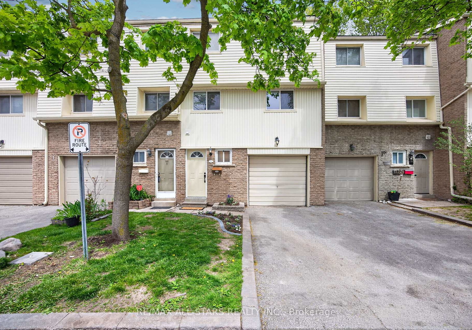 1915-denmar-road-pickering-ontario-e13182854
