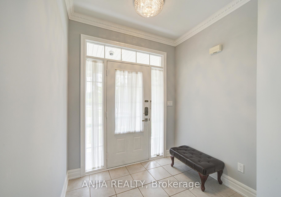10-thistledown-crescent-whitby-ontario-e13183036