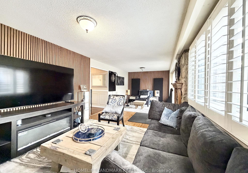 1887-rosefield-road-pickering-ontario-e13183170