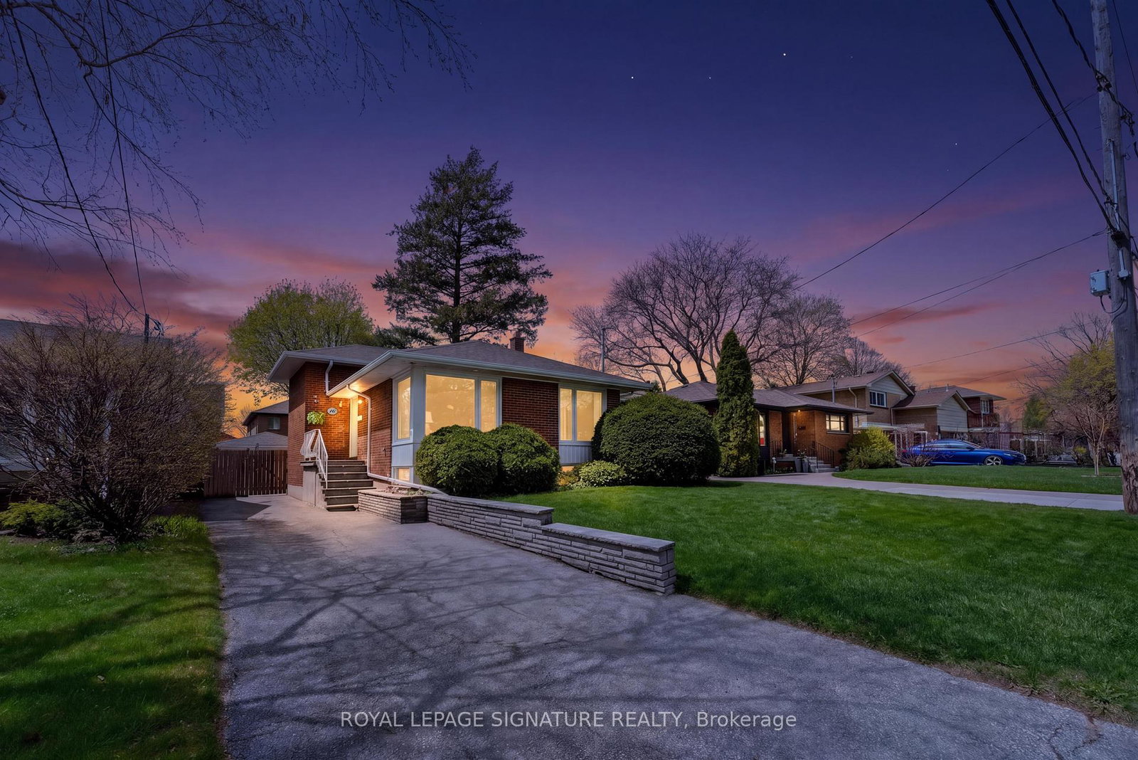 16-shrewsbury-square-scarborough-ontario-e13186594