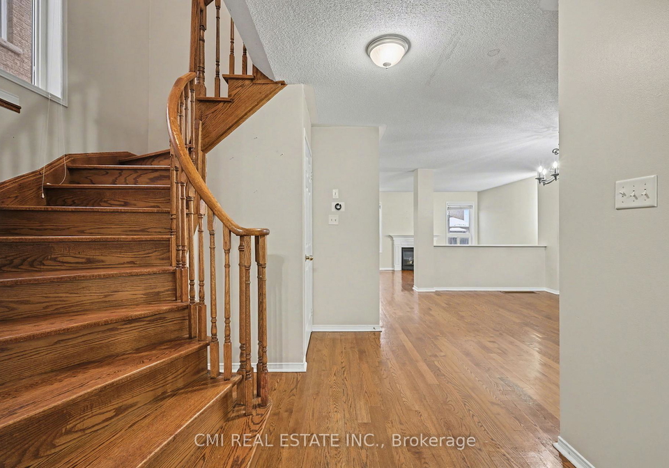 57-oceanpearl-crescent-whitby-ontario-e13187044