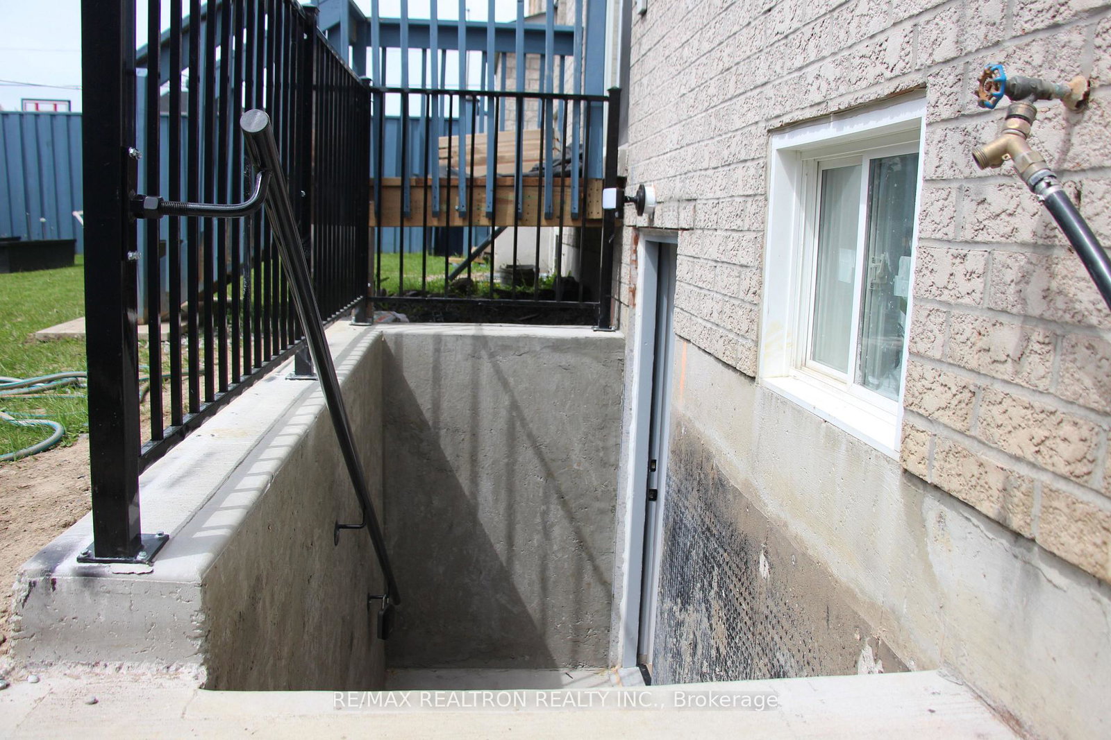 60-gamble-drive-ajax-ontario-e13187522