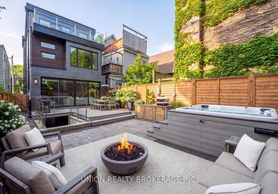 105-kenilworth-avenue-toronto-ontario-e13190270