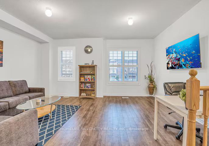 43-honey-crisp-lane-clarington-ontario-e13191212