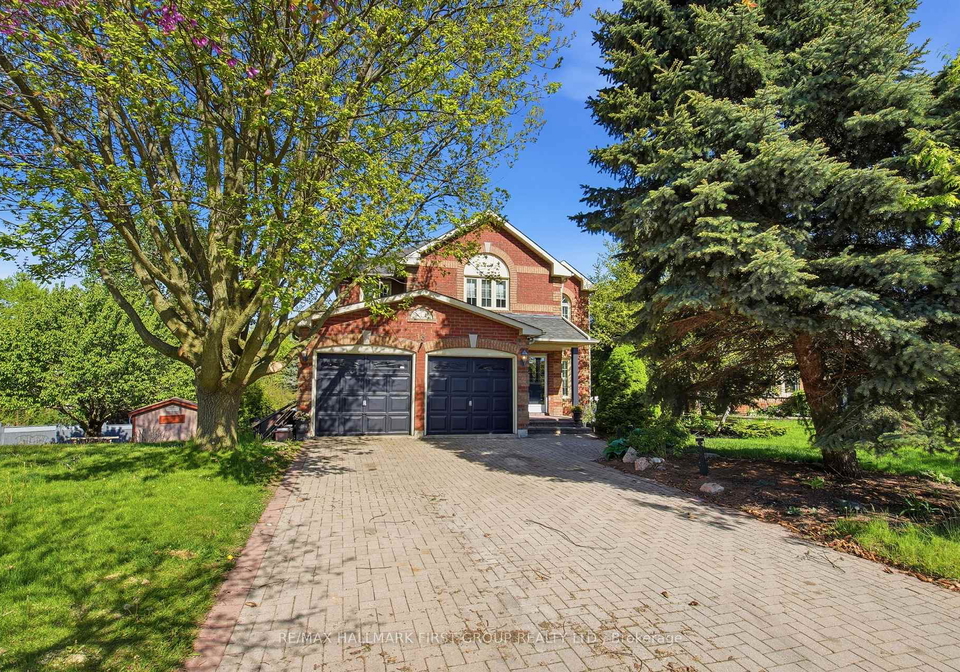 13-brand-court-ajax-ontario-e13191898